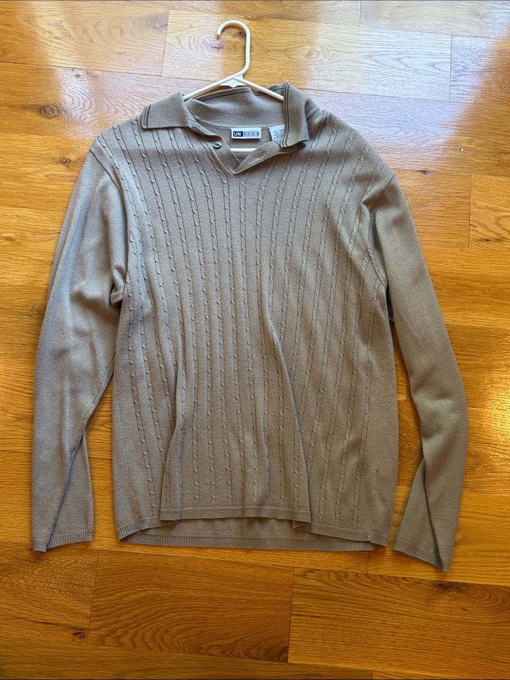 Untied Men’s V-Neck Cable Knit Sweater in Light Taupe medium